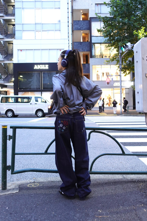 刺繍カーブデニム